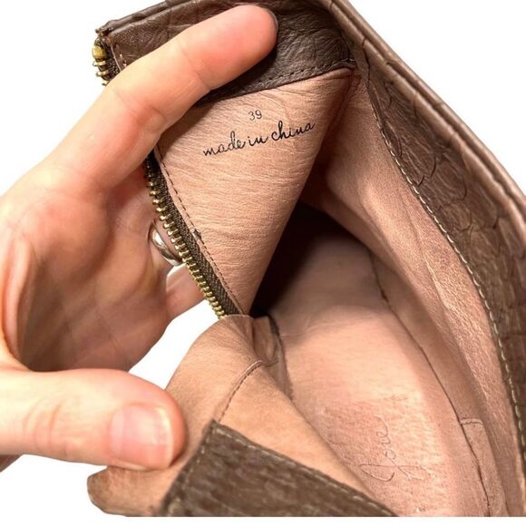 Joie Jalena Embossed Pointy Wedge Leather Boots Sz 39 brown boho - Picture 7 of 8